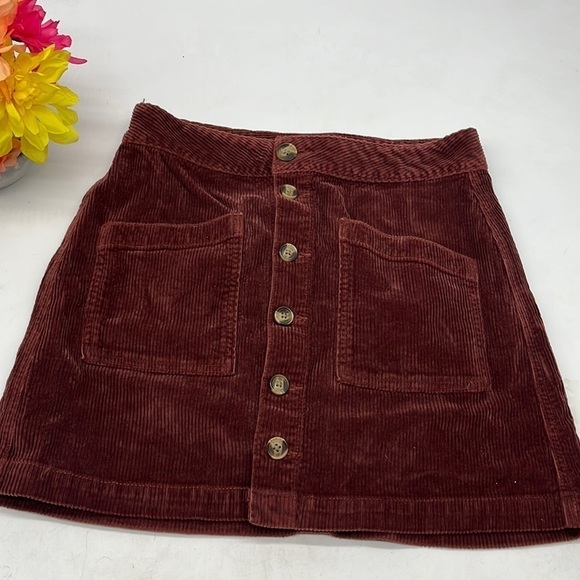 American Eagle Outfitters Dresses & Skirts - American Eagle Rust Color Corduroy High Rise A Line Mini Skirt Size 2